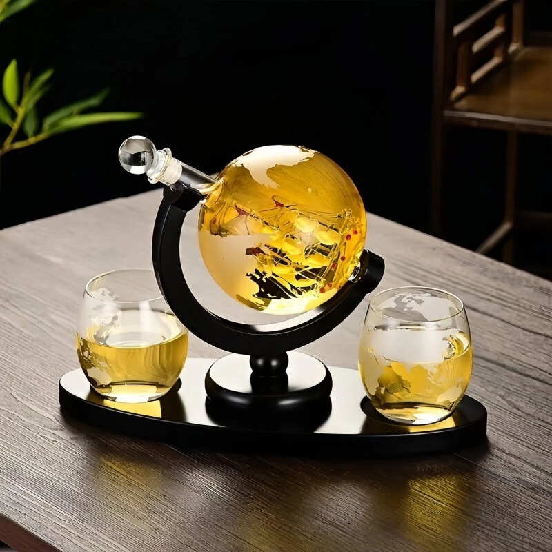 Home Bar Set - 装飾的な地球儀型ワインデキャンタセット、スタンド付きガラスカラフェ、ホームバーギフトに最適、エレガント